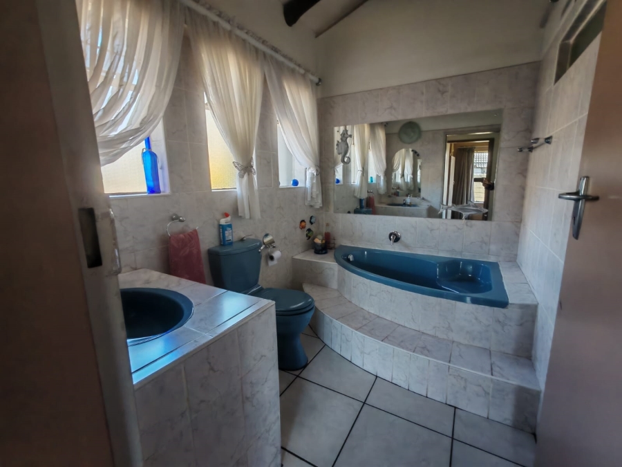 3 Bedroom Property for Sale in Vaalpark Free State